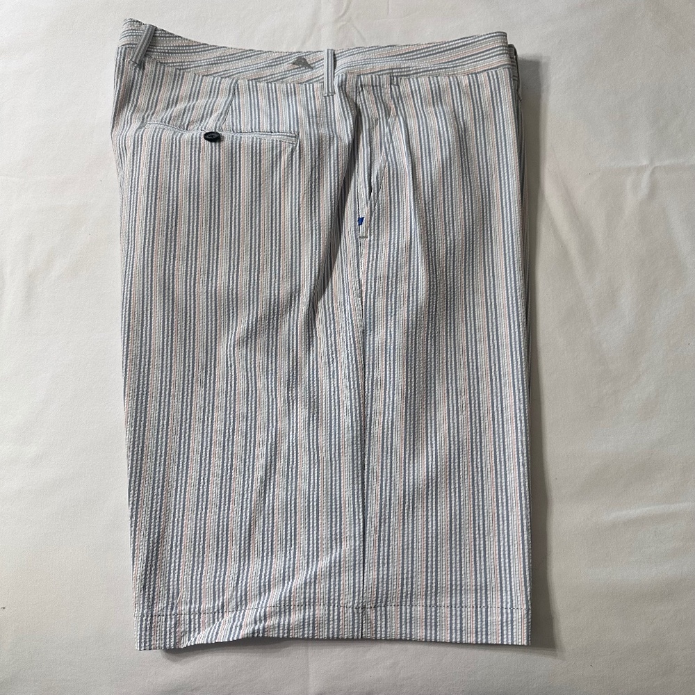 Tommy Bahama Men's Shorts Size 38 Waist